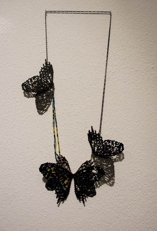 Heng Lee - Necklace (2013). Stainless steel, thread, silk organza. Photo by Eleni Roumpou