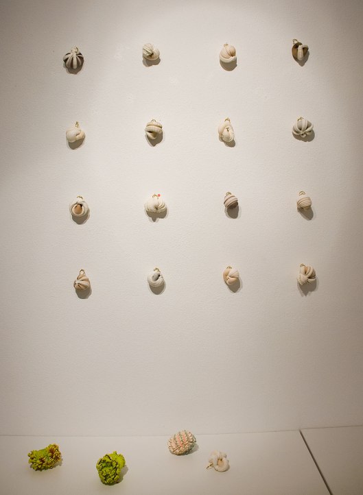 Ying-Hsiu Chen - Rings (2013). Light clay, stockings, 18ct gold plated brass. Photo by Eleni Roumpou