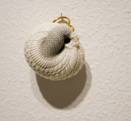 Ying-Hsiu Chen - Brooche (2013). Light clay, stockings, 18ct gold plated brass. Photo by Eleni Roumpou